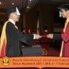 Wisuda Unpad Gel I I TA 2017-2018 Fakultas Ilmu  budaya oleh Dekan 044