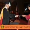 Wisuda Unpad Gel I I TA 2017-2018 Fakultas Ilmu  budaya oleh Dekan 066