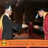 Wisuda Unpad Gel I I TA 2017-2018 Fakultas Ilmu  budaya oleh Dekan 069