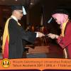 Wisuda Unpad Gel I I TA 2017-2018 Fakultas Ilmu  budaya oleh Dekan 074