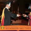 Wisuda Unpad Gel I I TA 2017-2018 Fakultas Ilmu  budaya oleh Dekan 080