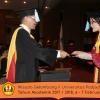 Wisuda Unpad Gel I I TA 2017-2018 Fakultas Ilmu  budaya oleh Dekan 098