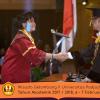 Wisuda Unpad Gel I I TA 2017-2018 Fakultas Ilmu  budaya oleh Rektor 070