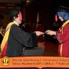 Wisuda Unpad Gel I I TA 2017-2018 Fakultas Hukum oleh Dekan 091