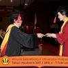 Wisuda Unpad Gel I I TA 2017-2018 Fakultas Hukum oleh Dekan 092