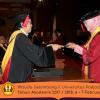 Wisuda Unpad Gel I I TA 2017-2018 Fakultas Hukum oleh Dekan 096