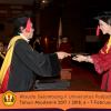 Wisuda Unpad Gel I I TA 2017-2018 Fakultas Hukum oleh Dekan 097