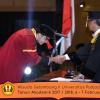 Wisuda Unpad Gel I I TA 2017-2018 Fakultas Hukum oleh Rektor 064