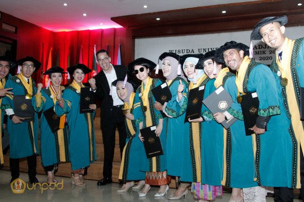 WISUDA UNPAD GEL II TA 2019-2020 SESI III 053