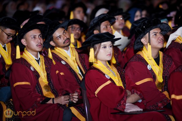 LIPUTAN WISUDA UNPAD GEL II TA 2023-2024 SESI 1 (122)