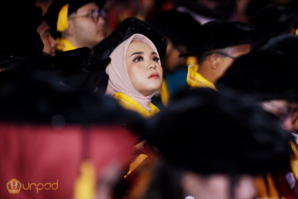 LIPUTAN WISUDA UNPAD GEL II TA 2023-2024 SESI 1 (123)