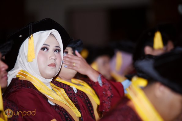 LIPUTAN WISUDA UNPAD GEL II TA 2023-2024 SESI 1 (124)