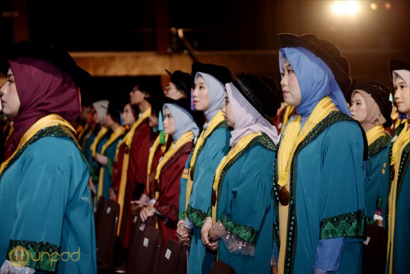 LIPUTAN WISUDA UNPAD GEL II TA 2023-2024 SESI 1 (128)