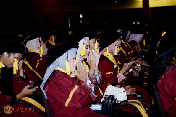 LIPUTAN WISUDA UNPAD GEL II TA 2023-2024 SESI 1 (139)