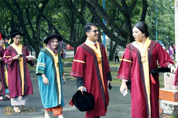 LIPUTAN WISUDA UNPAD GEL II TA 2023-2024 SESI 1 (22)