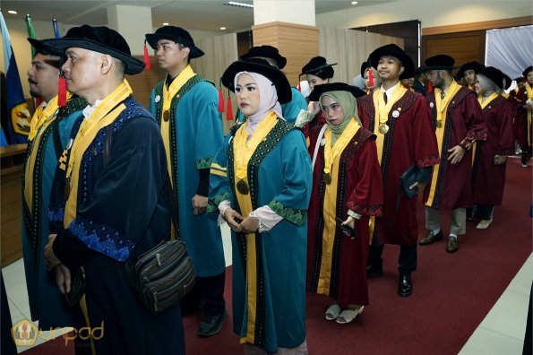 LIPUTAN WISUDA UNPAD GEL II TA 2023-2024 SESI 1 (34)