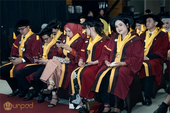 LIPUTAN WISUDA UNPAD GEL II TA 2023-2024 SESI 1 (69)