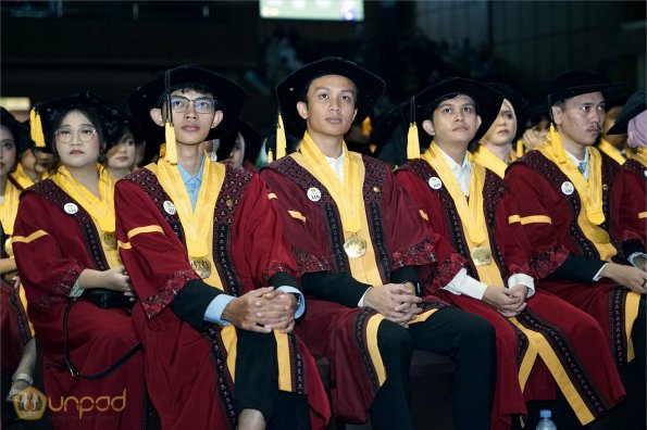 LIPUTAN WISUDA UNPAD GEL II TA 2023-2024 SESI 1 (70)