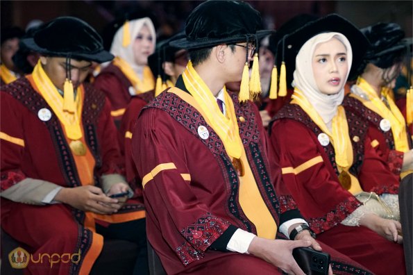 LIPUTAN WISUDA UNPAD GEL II TA 2023-2024 SESI 1 (75)