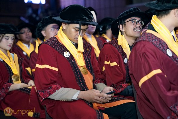 LIPUTAN WISUDA UNPAD GEL II TA 2023-2024 SESI 1 (76)