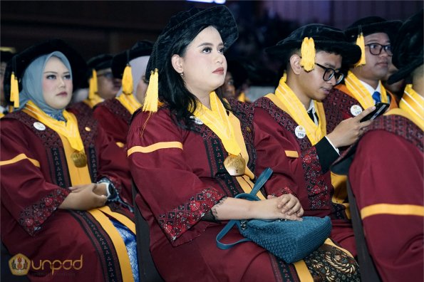 LIPUTAN WISUDA UNPAD GEL II TA 2023-2024 SESI 1 (78)