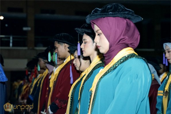 LIPUTAN WISUDA UNPAD GEL II TA 2023-2024 SESI 1 (84)