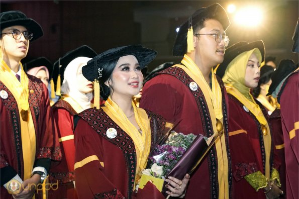 LIPUTAN WISUDA UNPAD GEL II TA 2023-2024 SESI 1 (89)