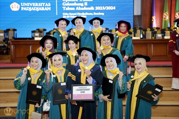 LIPUTAN WISUDA UNPAD GEL II TA 2023-2024 SESI 1 (99)