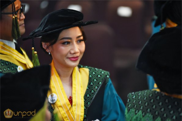 LIPUTAN WISUDA UNPAD GEL II TA 2023-2024  (140)