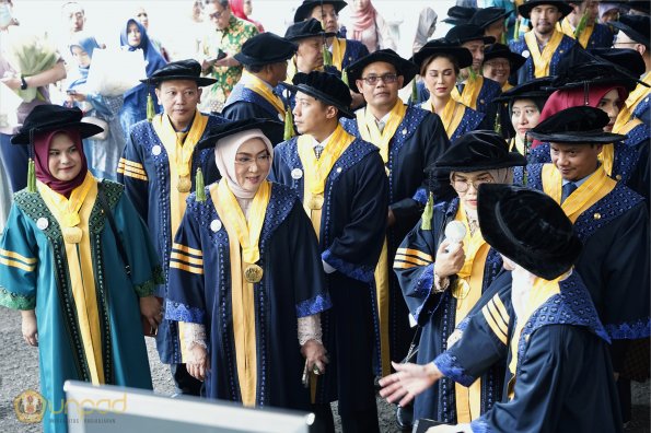 LIPUTAN WISUDA UNPAD GEL II TA 2023-2024  (15)