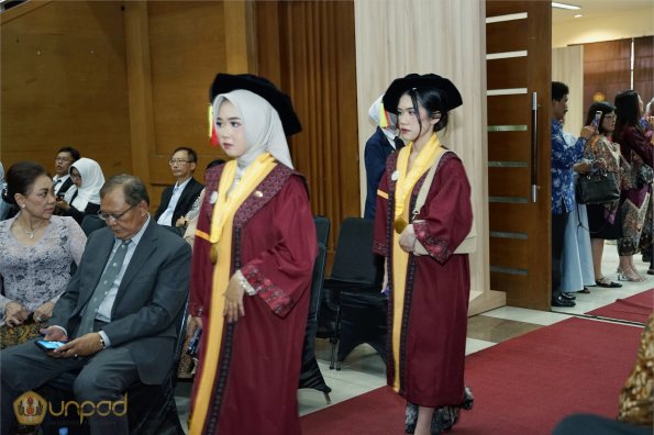 LIPUTAN WISUDA UNPAD GEL II TA 2023-2024  (22)