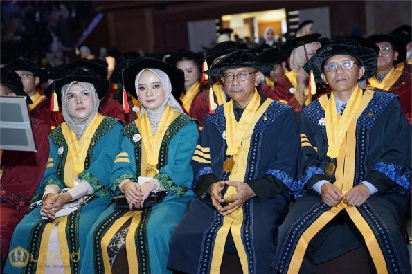 LIPUTAN WISUDA UNPAD GEL II TA 2023-2024  (41)