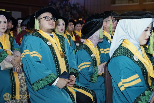 LIPUTAN WISUDA UNPAD GEL II TA 2023-2024  (54)