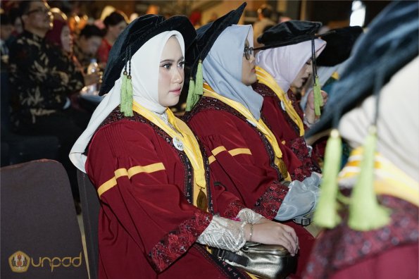 LIPUTAN WISUDA UNPAD GEL II TA 2023-2024  (60)