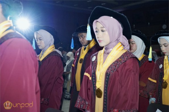 LIPUTAN WISUDA UNPAD GEL II TA 2023-2024  (63)