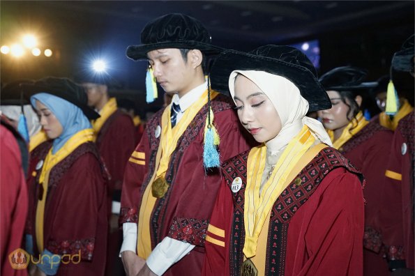 LIPUTAN WISUDA UNPAD GEL II TA 2023-2024  (65)