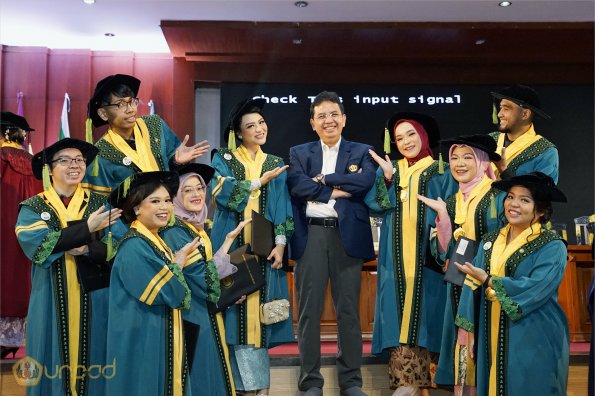 LIPUTAN WISUDA UNPAD GEL II TA 2023-2024  (87)