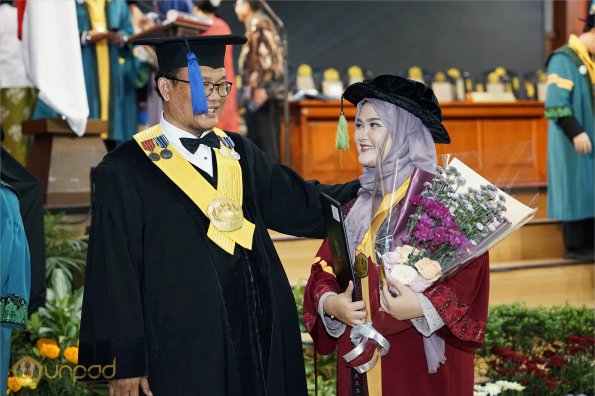 LIPUTAN WISUDA UNPAD GEL II TA 2023-2024  (88)