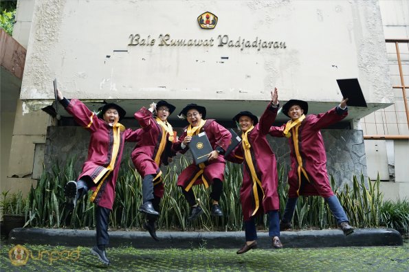 LIPUTAN WISUDA UNPAD GEL II TA 2023-2024  (91)