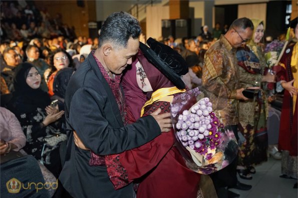 LIPUTAN WISUDA UNPAD GEL II TA 2023-2024 SESI III (132)