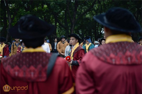 LIPUTAN WISUDA UNPAD GEL II TA 2023-2024 SESI III (183)