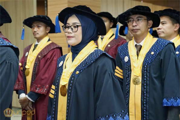 LIPUTAN WISUDA UNPAD GEL II TA 2023-2024 SESI III (29)