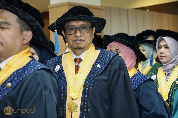 LIPUTAN WISUDA UNPAD GEL II TA 2023-2024 SESI III (30)