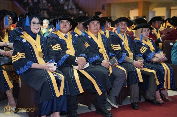 LIPUTAN WISUDA UNPAD GEL II TA 2023-2024 SESI III (57)