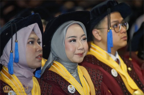 LIPUTAN WISUDA UNPAD GEL II TA 2023-2024 SESI III (71)