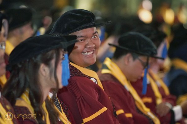 LIPUTAN WISUDA UNPAD GEL II TA 2023-2024 SESI III (73)