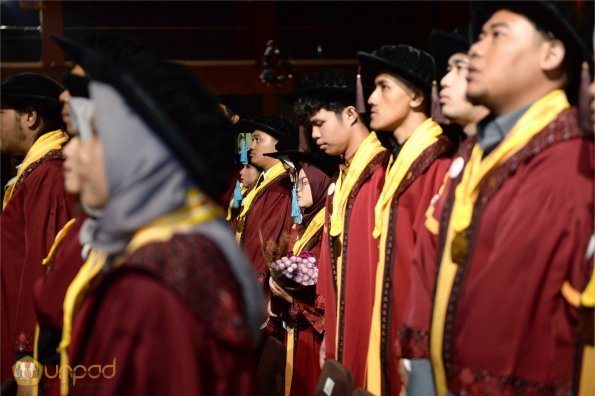 LIPUTAN WISUDA UNPAD GEL II TA 2023-2024 SESI III (88)