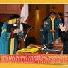 WISUDA UNPAD GEL II TA 2023-2024 FAK. KEDOKTERAN OLEH REKTOR (147)