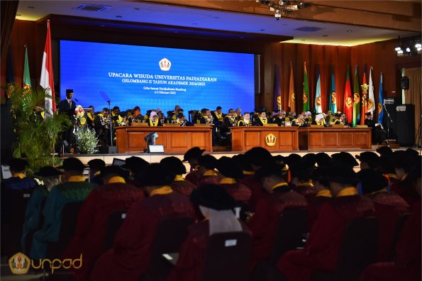 WISUDA UNPAD GEL II TA 2024-2025 (24)