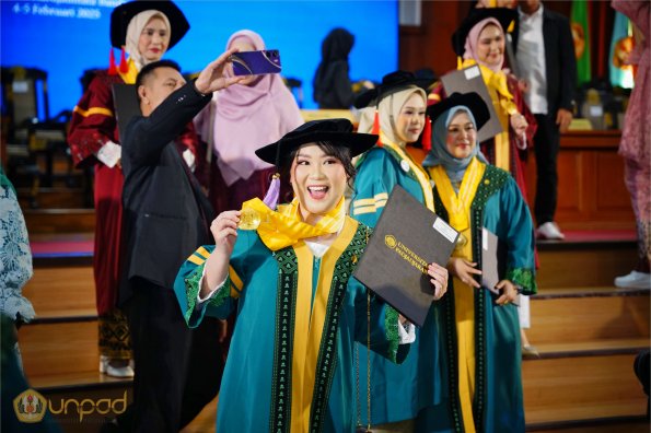 WISUDA UNPAD GEL II TA 2024-2025 (87)